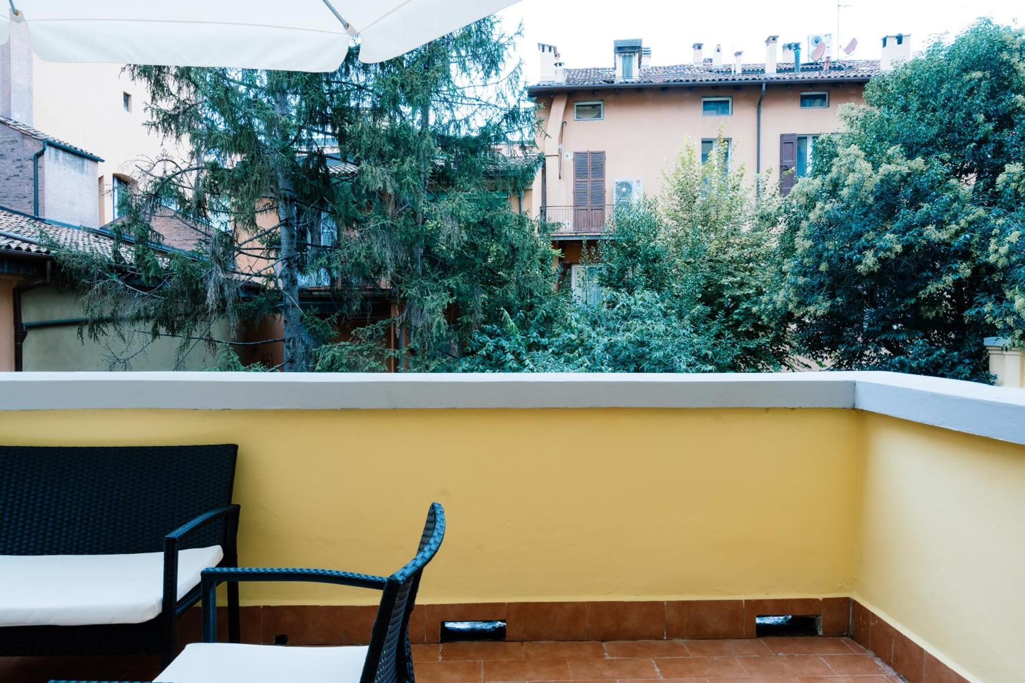 Indipendenza Mansion City Centre Bologna Eksteriør bilde